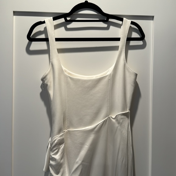 Cinq a Sept Marian Gown in White - Picture 6 of 11